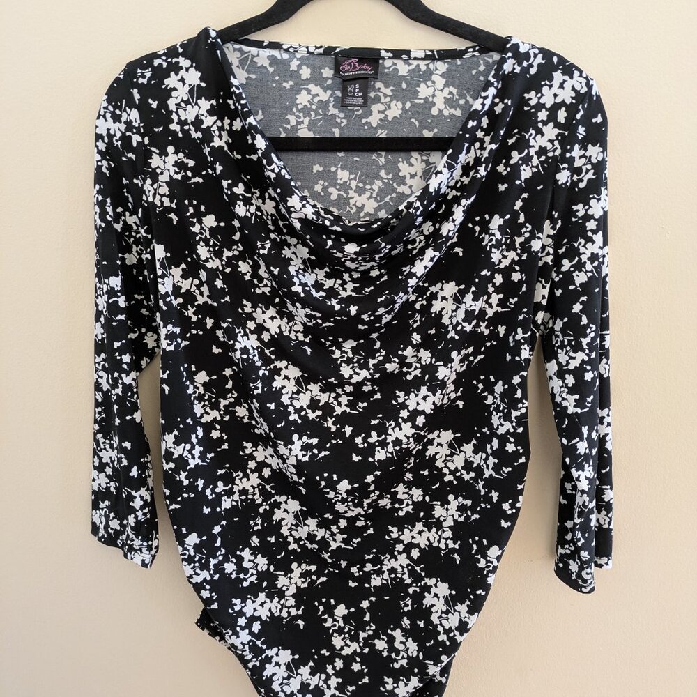 🤰 Oh Baby by Motherhood Maternity Floral Top